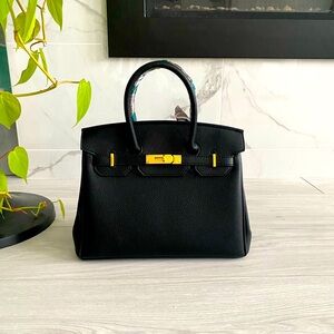 Top handle cross body vegan leather hand bag